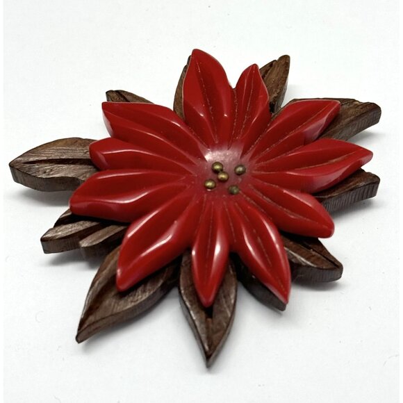 Vintage wood plastic red flower dress clip - Picture 1 of 6